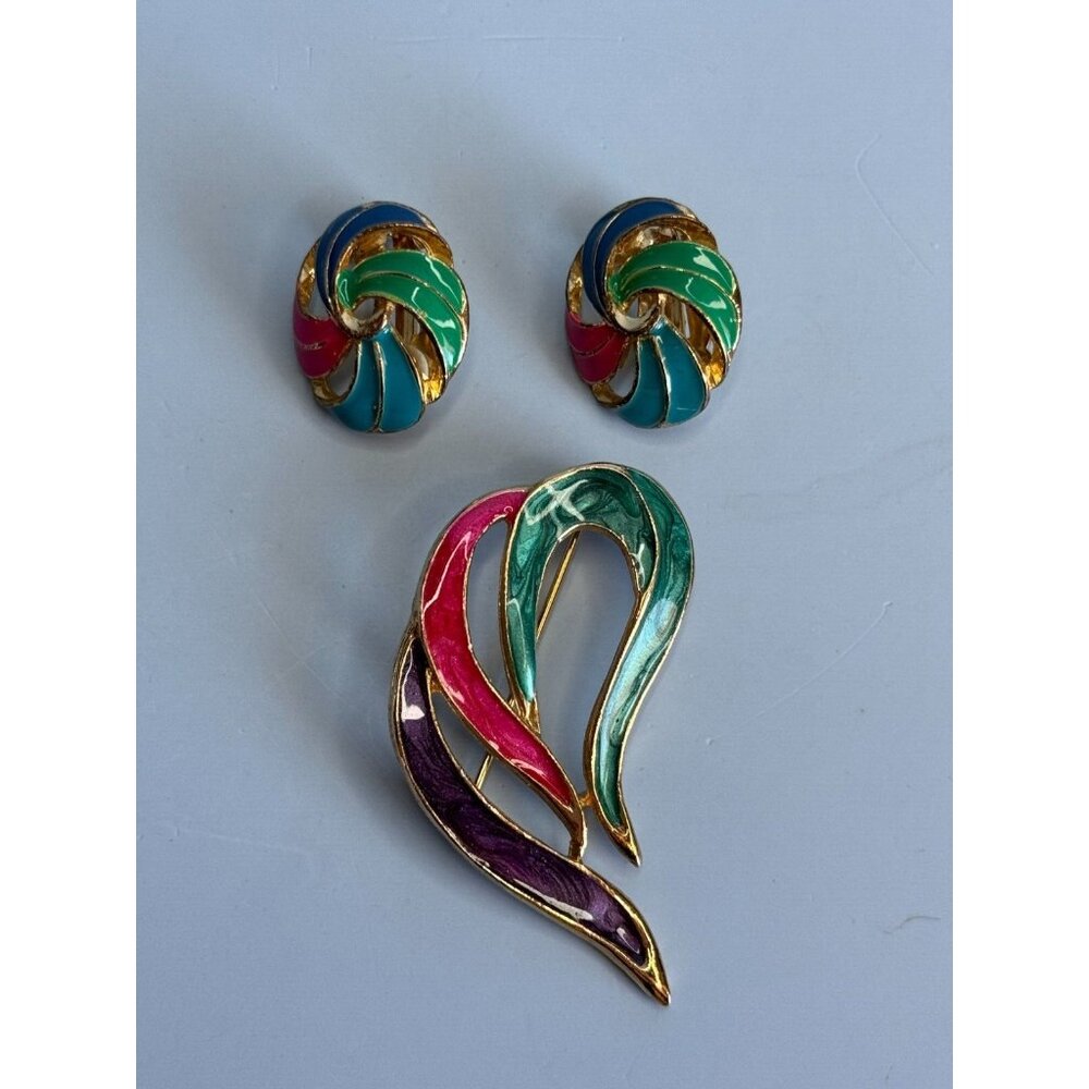 Vintage Gold-Tone Enamel Swirl Brooch & Clip-On Earrings Set